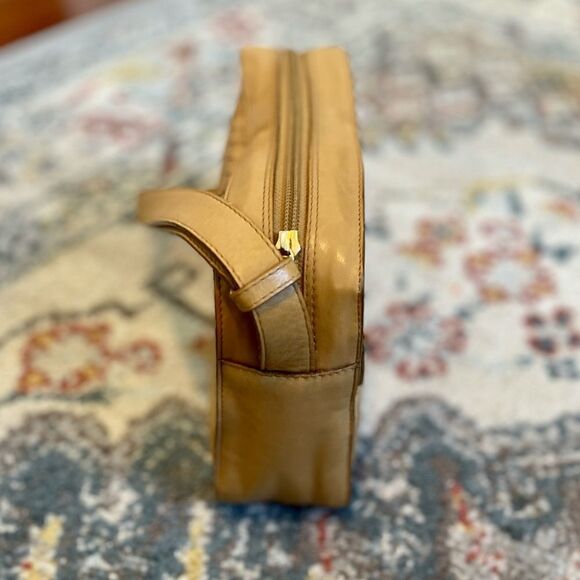 Bottega Veneta Vintage Tan Crossbody Shoulder bag - Picture 2 of 12